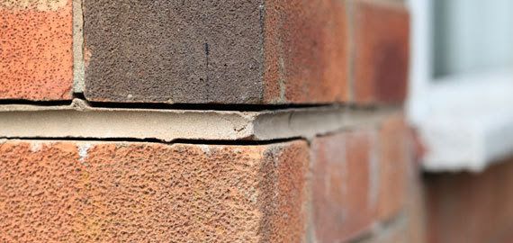 4 Types Of Foundation Cracks (When To Be Concerned)