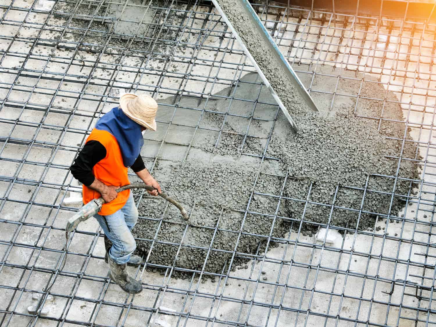 concrete foundation contractors pour